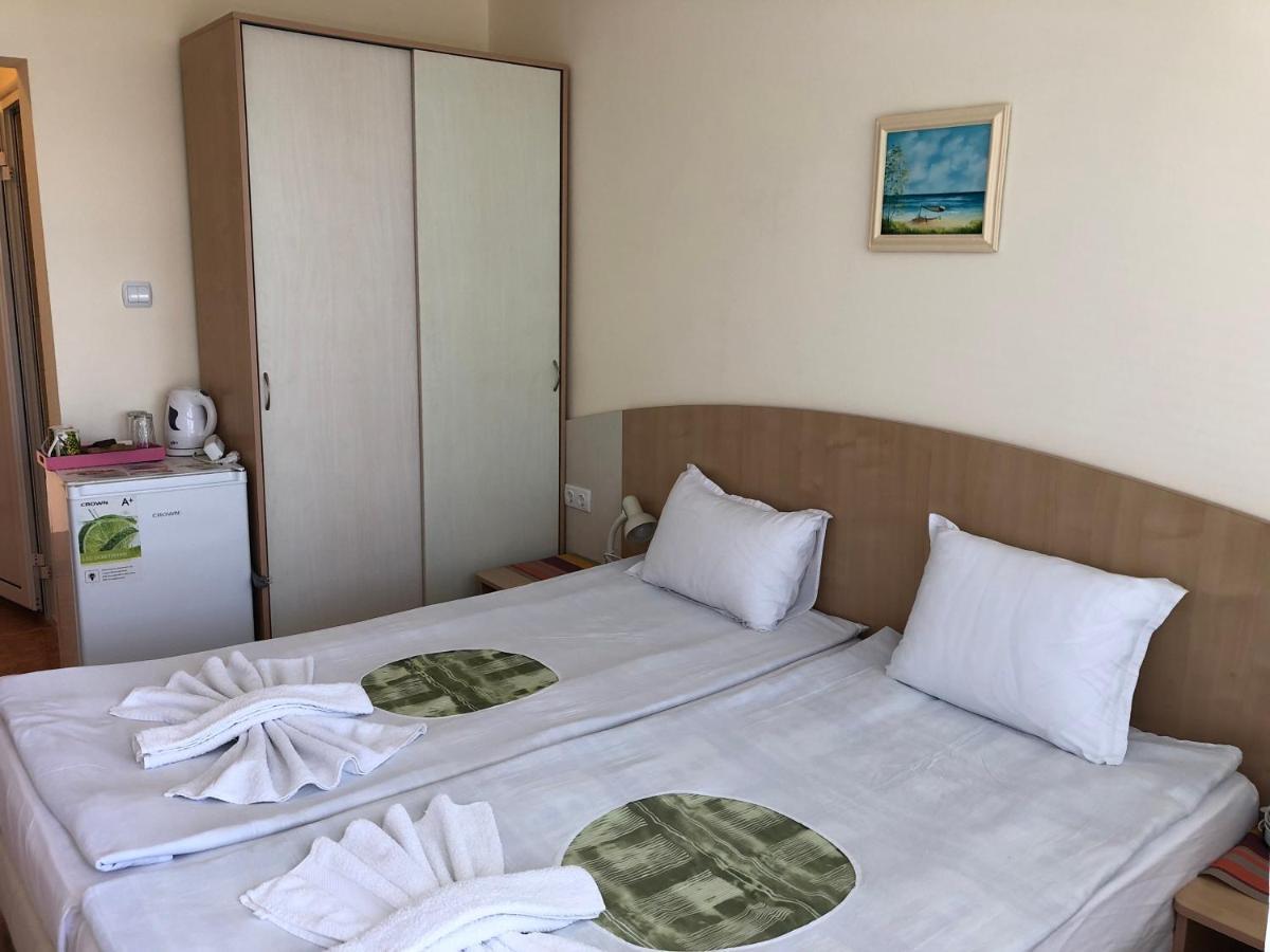 Borko Guest House Primorsko Buitenkant foto