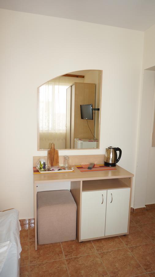 Borko Guest House Primorsko Buitenkant foto